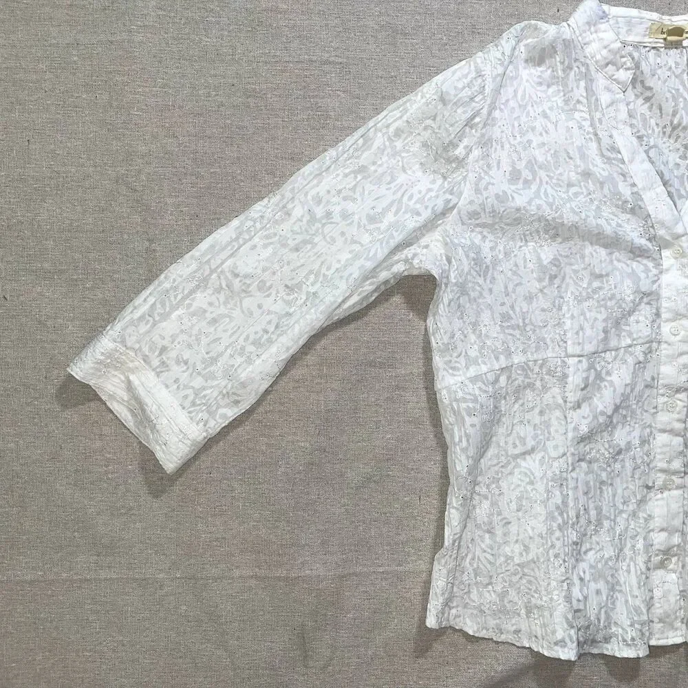 Brina & Em | White Eyelet Embroidered Button-Front Blouse | Large - Picture 3 of 8